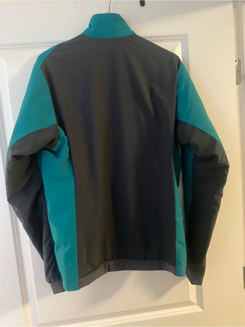 Patagonia Men's Teal Zip-Front Windbreaker Jacket